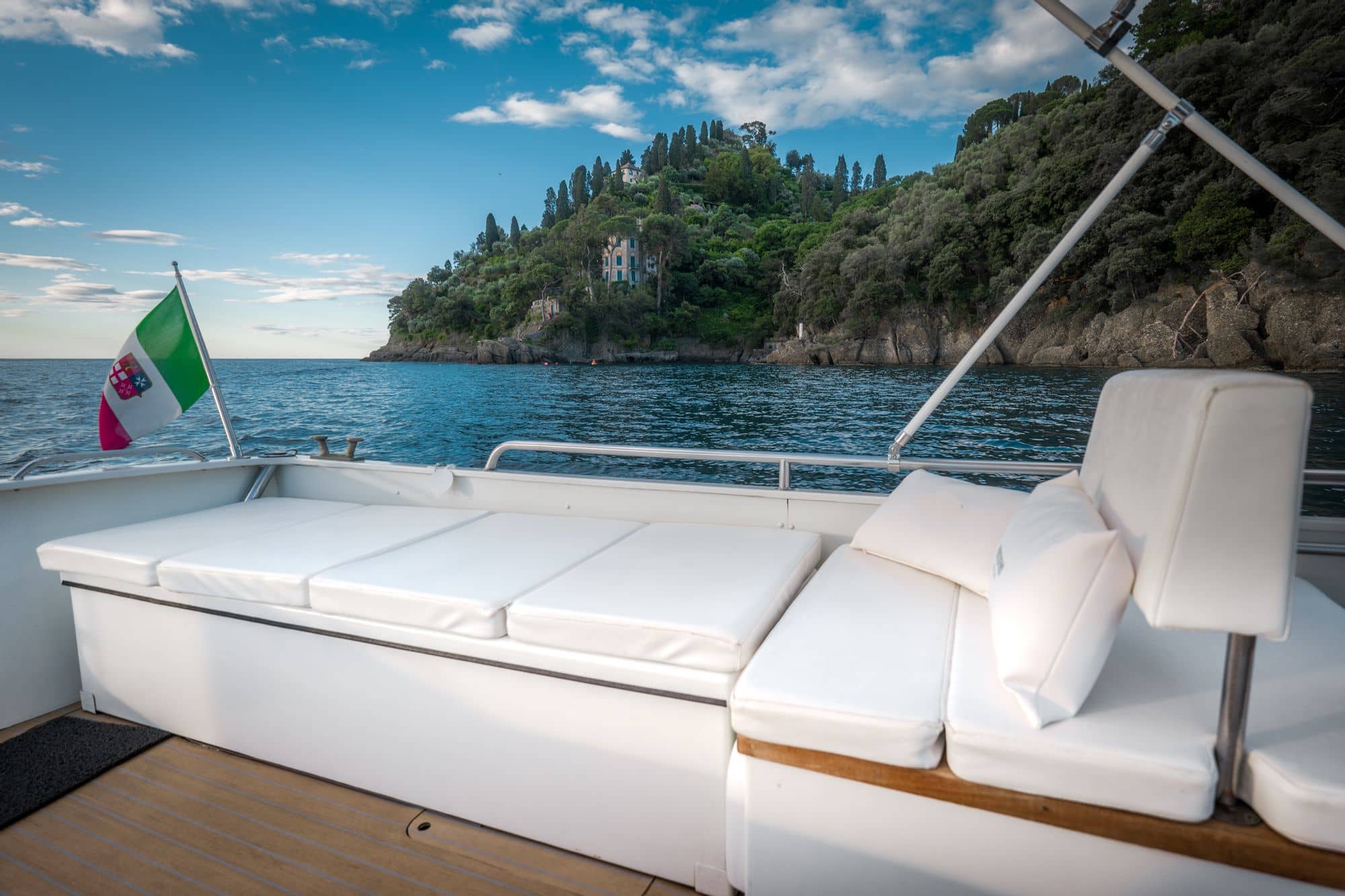 Cesare Charter Portofino - Vibes, un modo differente di vivere i tour marittimi
