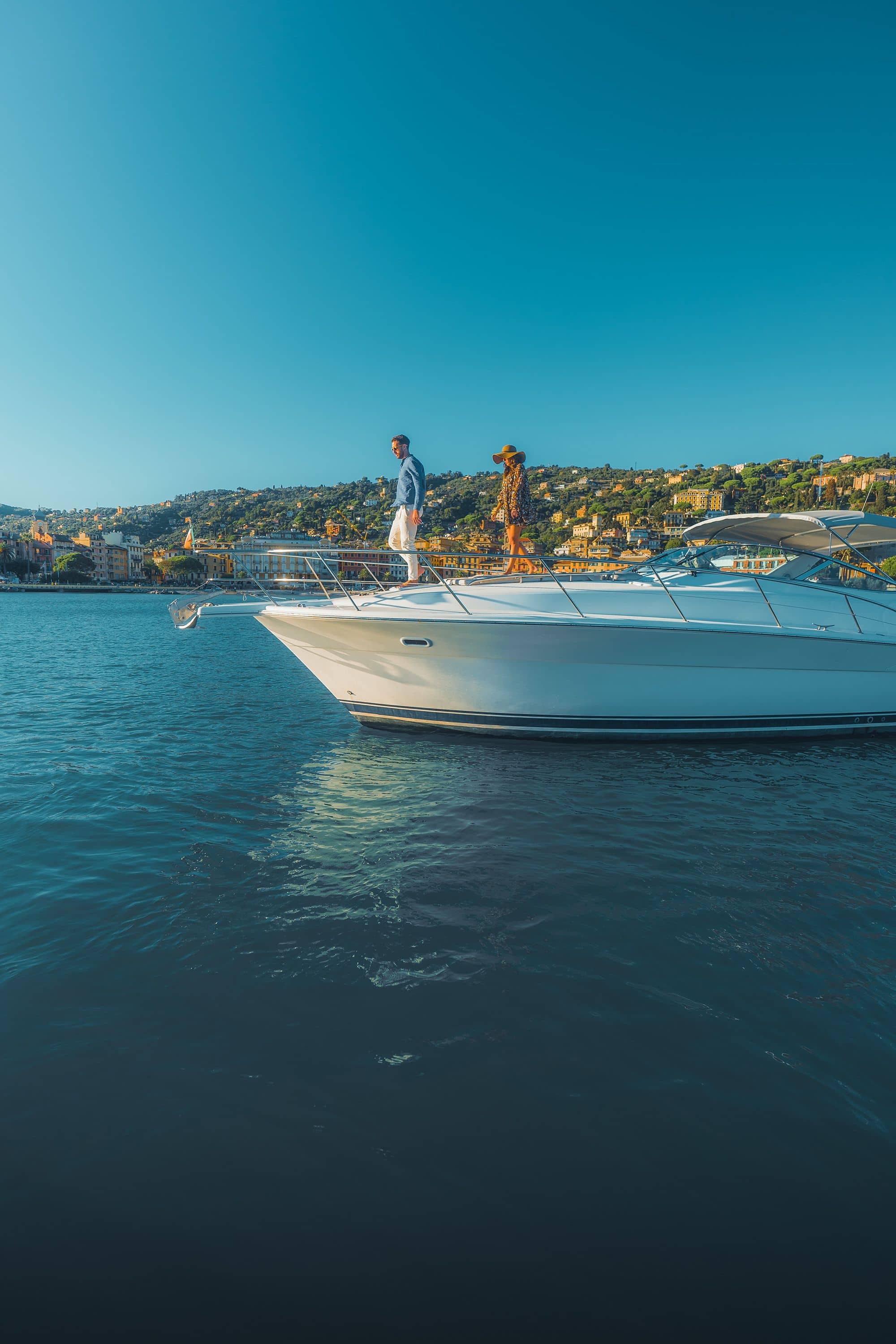 Tour, cruise, transfer and maritime tender services